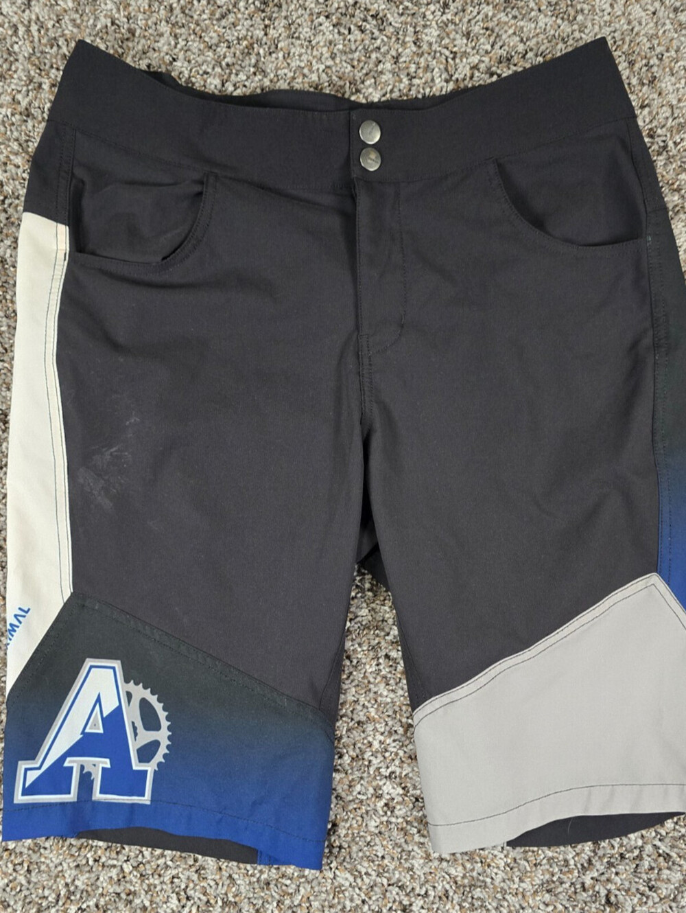 Primal Mens Sz L Mountain Biking Cycling Shorts Black Gray